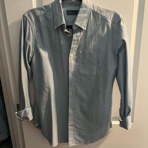 GAP Men's Light Gray/Blue Casual Button-Down Shirt